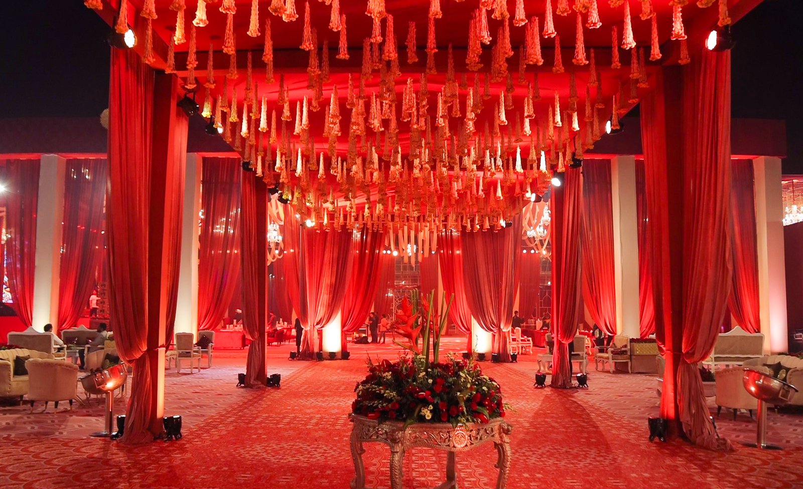 Open-air wedding lawn